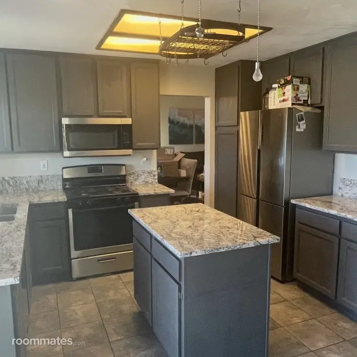 Room for rent in Temecula, CA $800, house