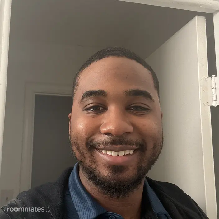 Roommate looking Virginia Beach VA, $1000