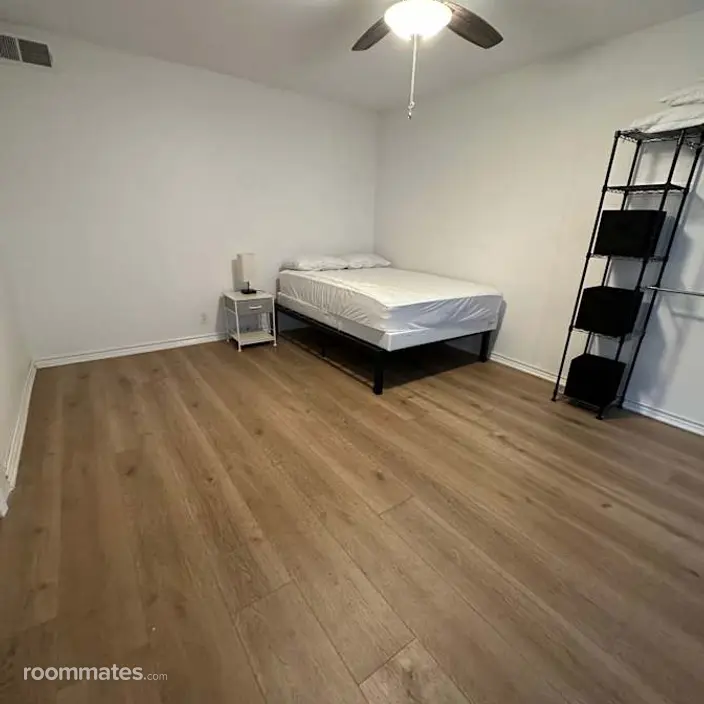 Room for rent in Leon Valley, TX $650, house