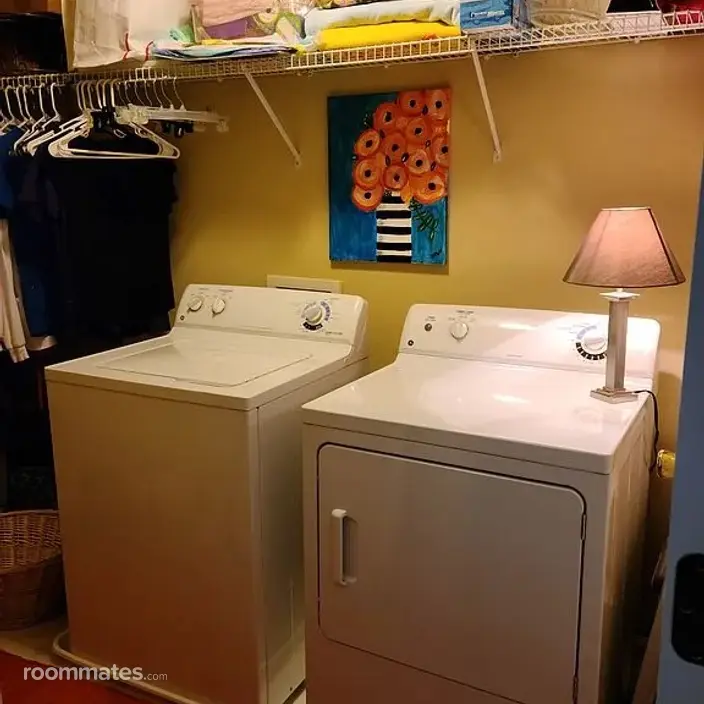 Room for rent in Charlotte, NC $500, townhouse