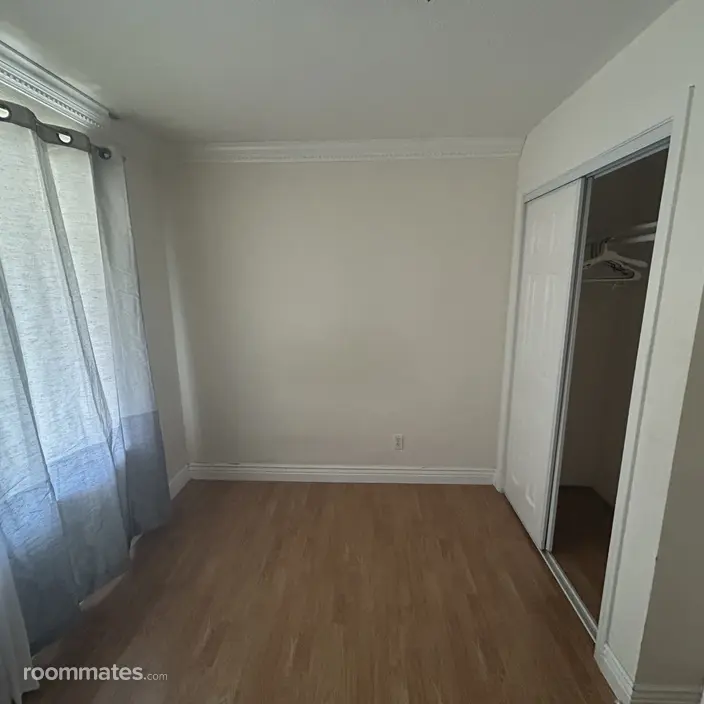 Room for rent in East Palo Alto, CA $1000, house