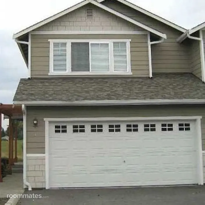 Room for rent in Sedro-Woolley, WA $1000, townhouse