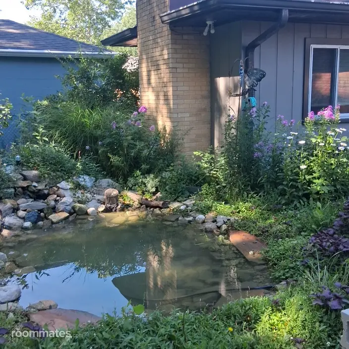 Room for rent in Beech Grove, IN $600, house