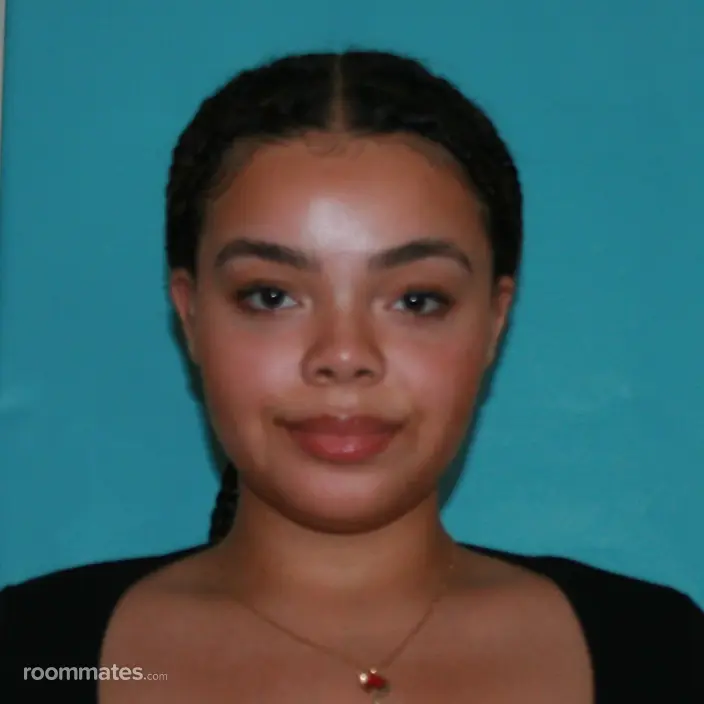 Roommate looking Vallejo, CA, $1300