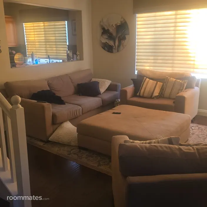 Room for rent in Mission Viejo, CA $2000, townhouse