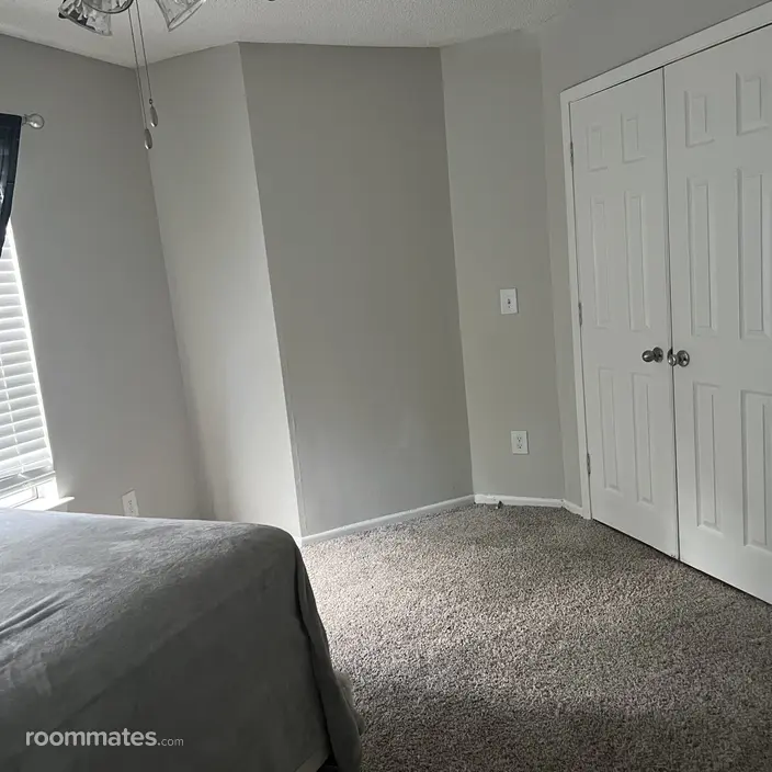 Room for rent in Jacksonville, FL $650, house