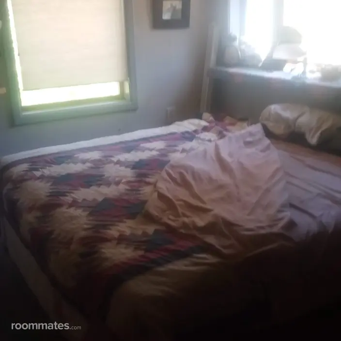 Room for rent in Portland, OR $850, house