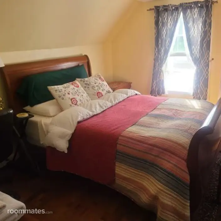 Room for rent in Windsor, CT $950, house