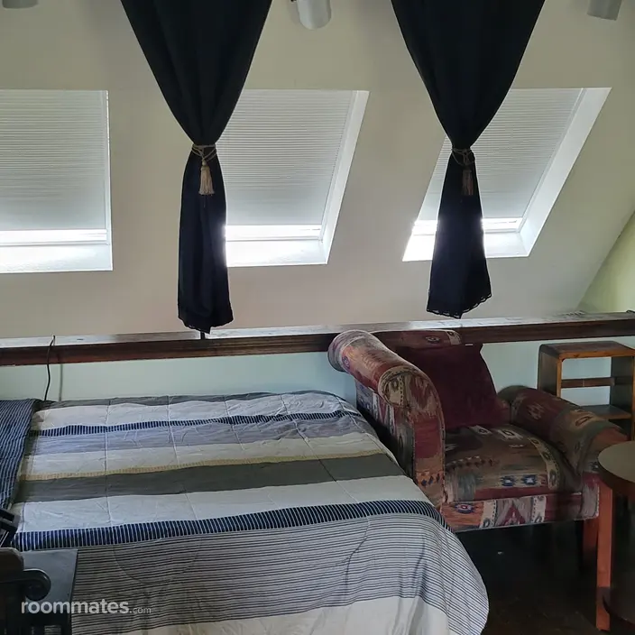 Room for rent in Windsor, CT $1500, house