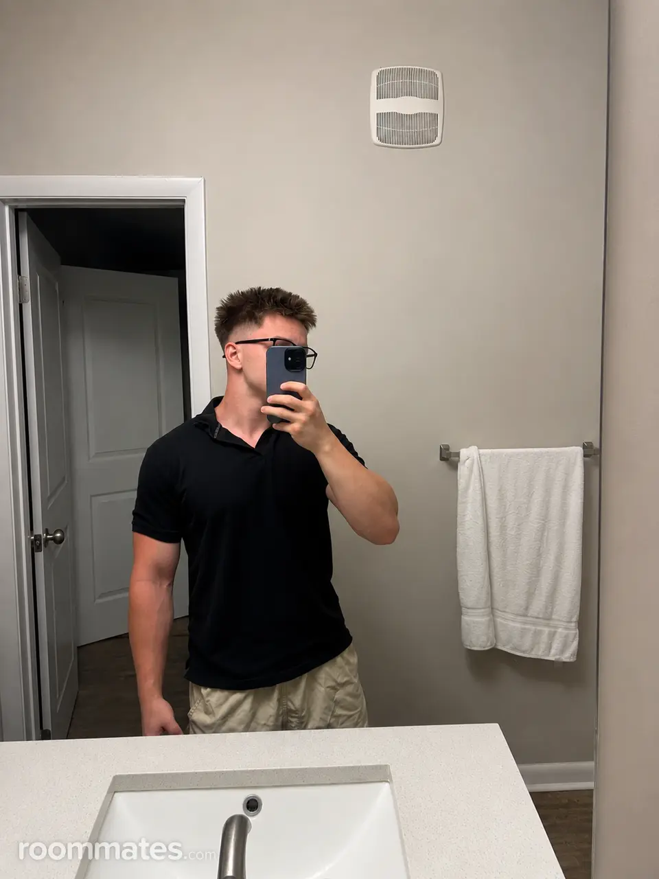 Profile photo 7 of 7
