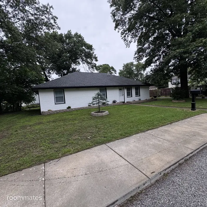 Room for rent in Griffith, IN $1300, house