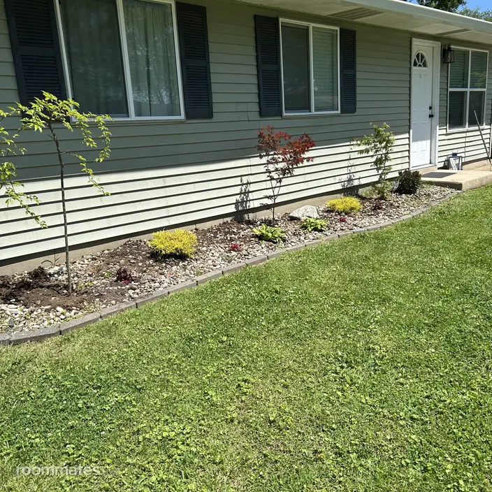 Room for rent in Jeffersonville, IN $600, house