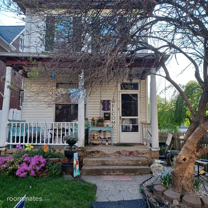 Room for rent in Harrisburg, PA $700, house