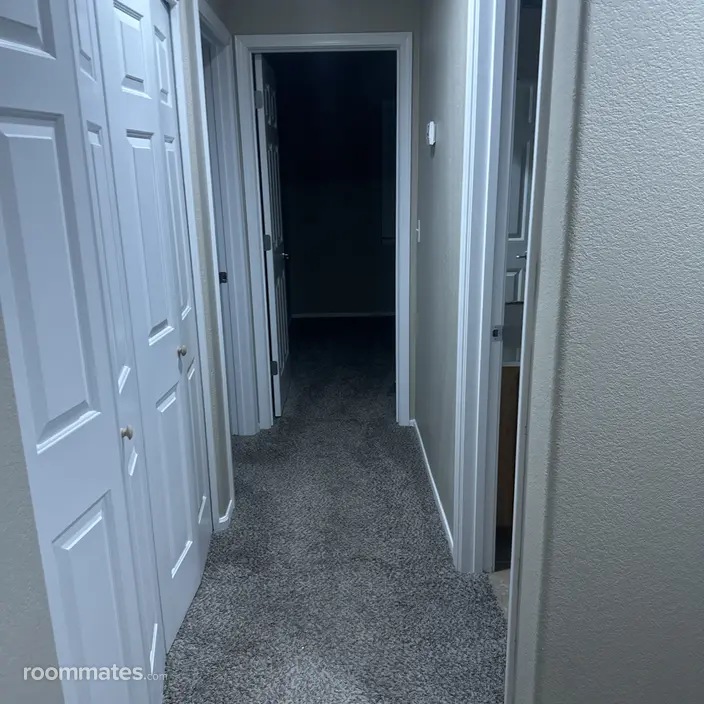 Room for rent in Phoenix, AZ $825, townhouse
