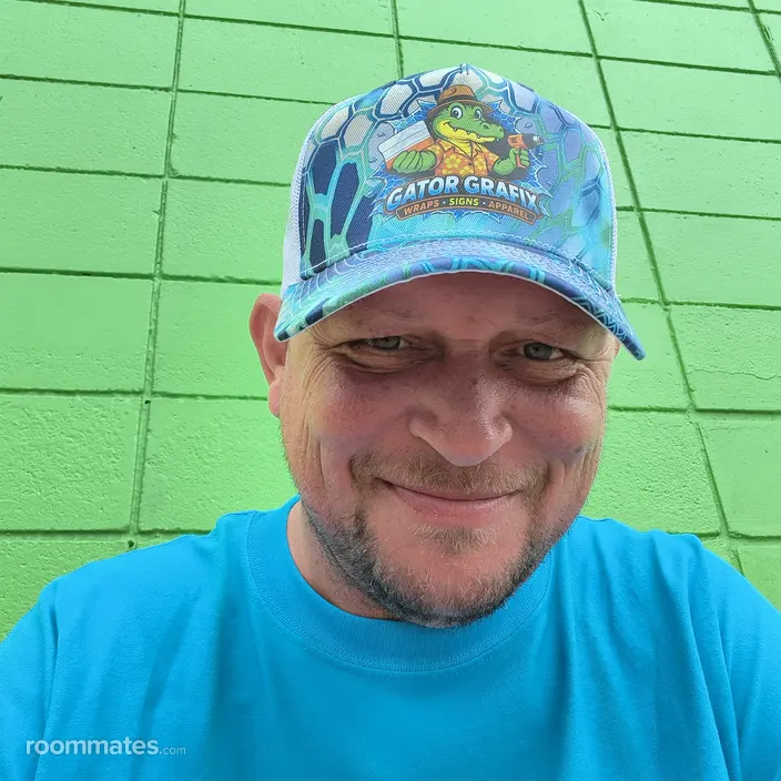 Roommate looking Pensacola, FL, $700