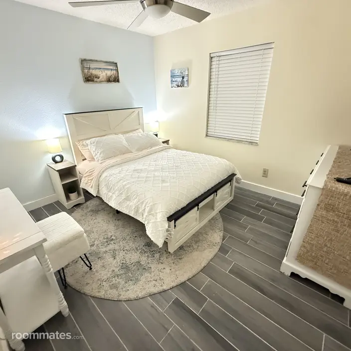Room for rent in Oldsmar, FL $1250, house