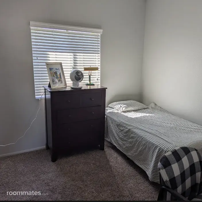 Room for rent in Tempe, AZ $700, house