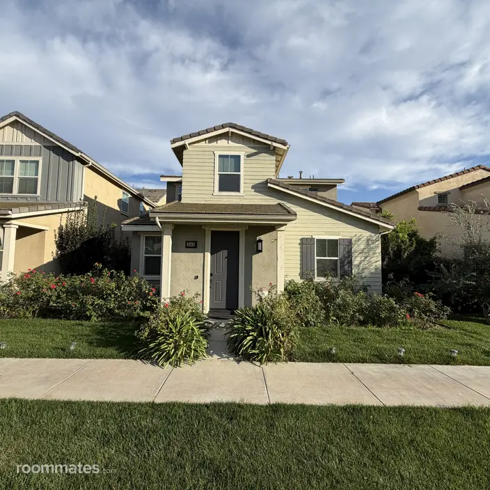 Room for rent in Ontario, CA $800, house