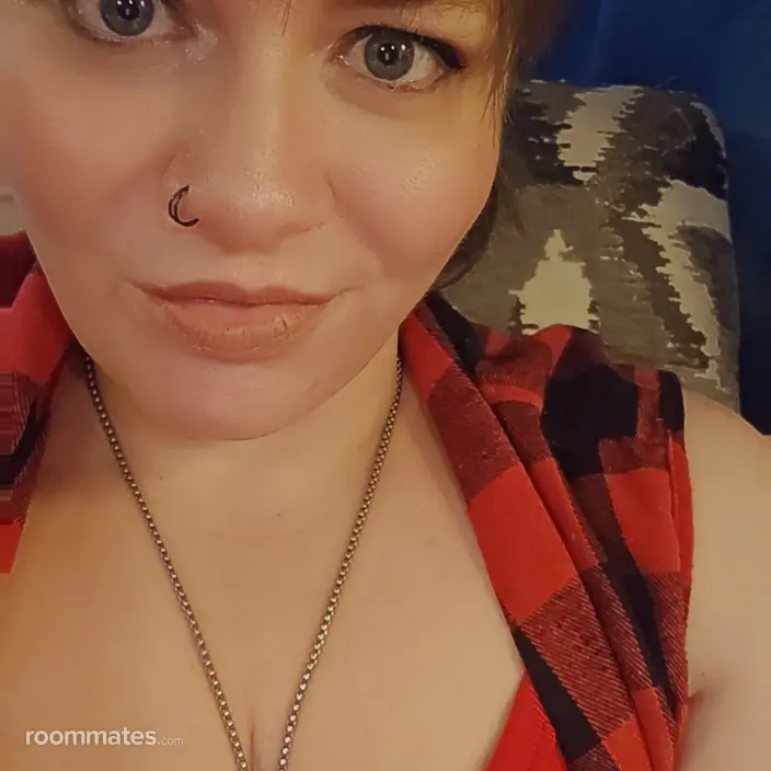 Roommate looking Kelso, WA, $900