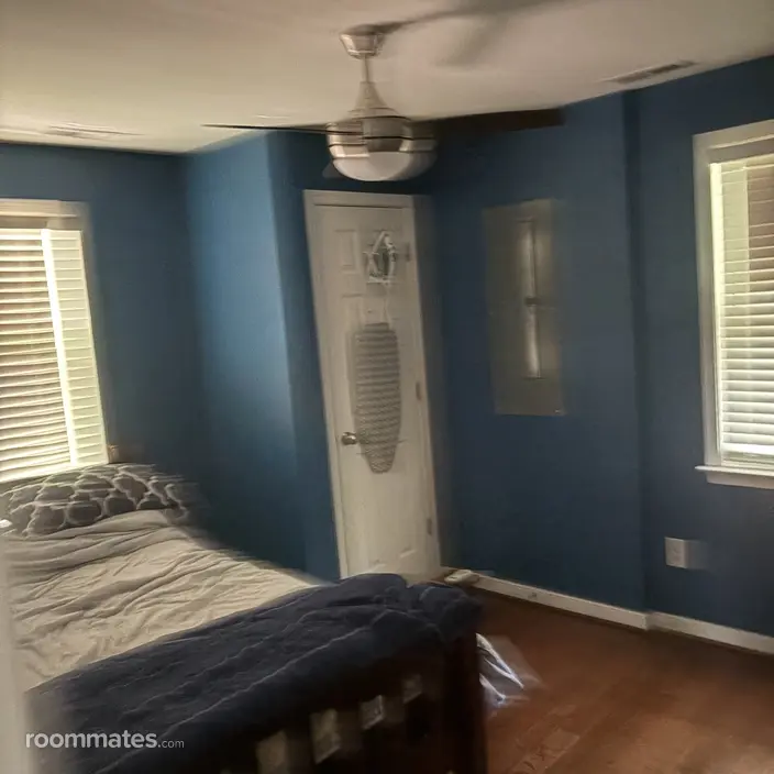 Room for rent in Henrico, VA $800, house