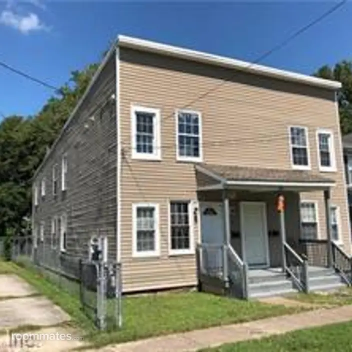 Room for rent in Norfolk, VA $700, house
