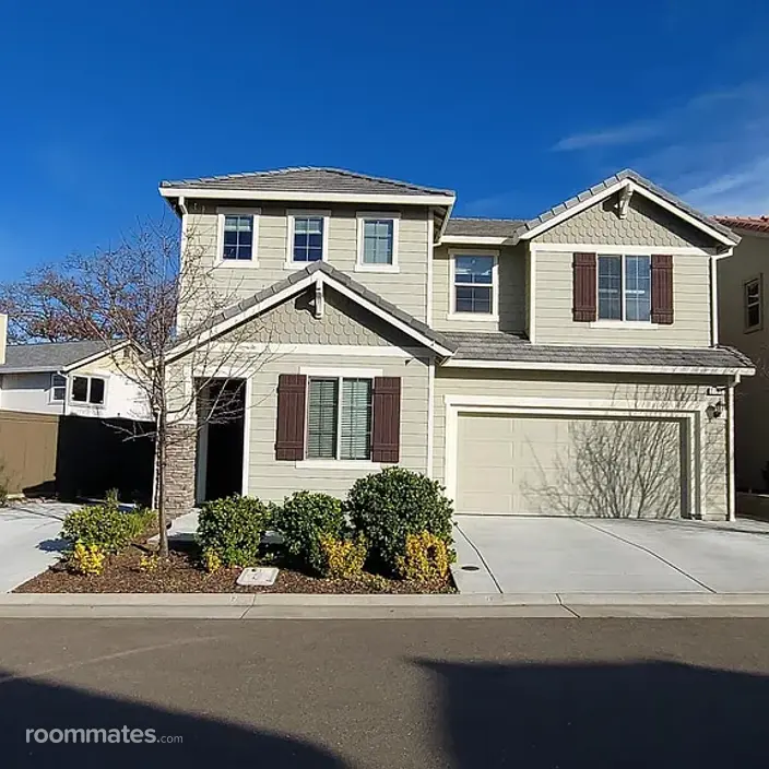 Room for rent in Roseville, CA $1610, house