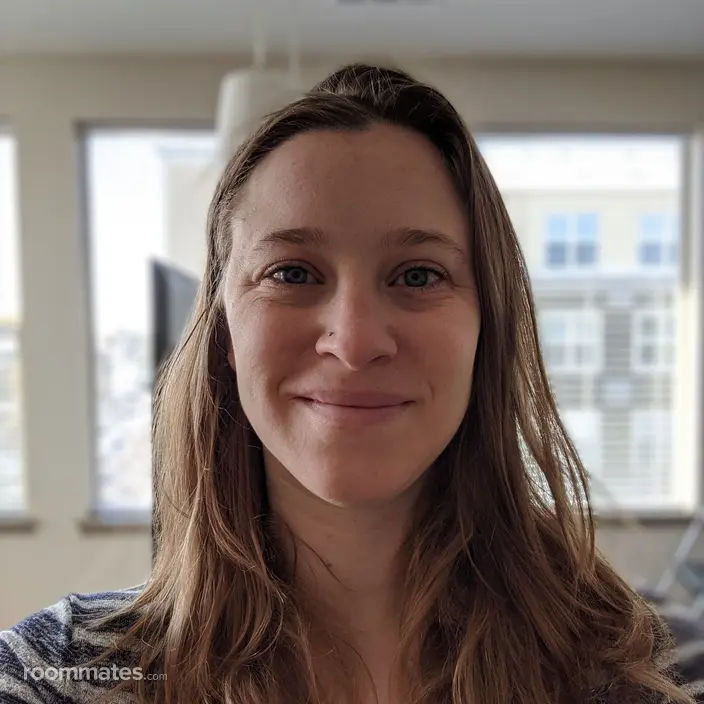 Roommate looking Maynard, MA, $2000