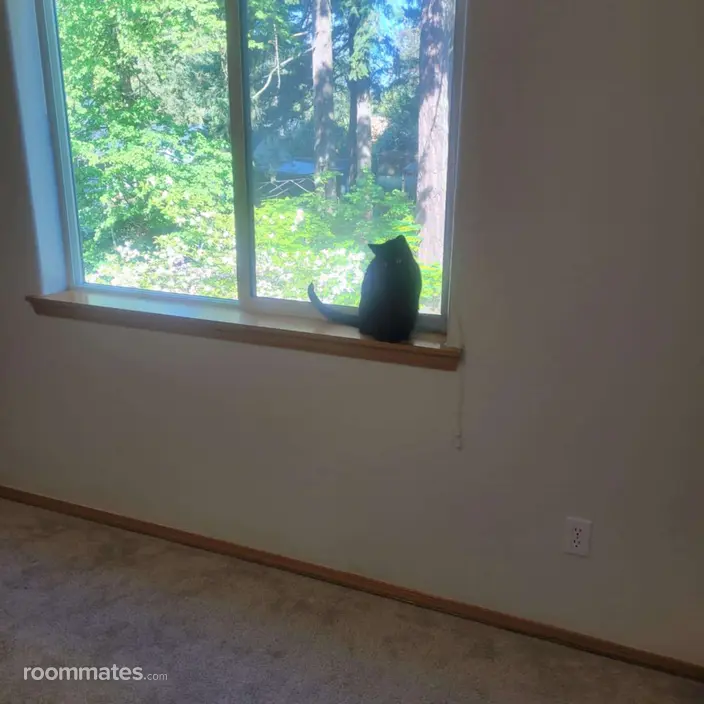 Room for rent in Portland, OR $750, house