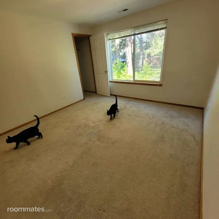 Room for rent in Portland, OR $850, house