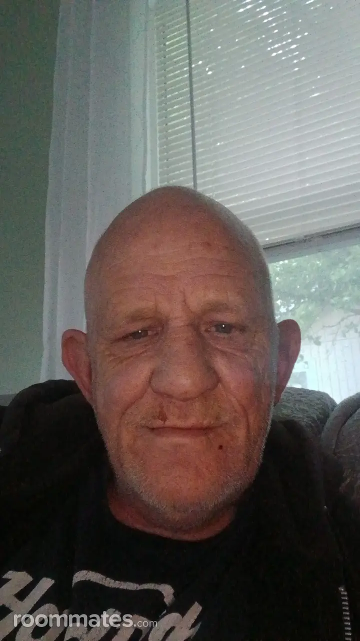 Profile photo 3 of 4