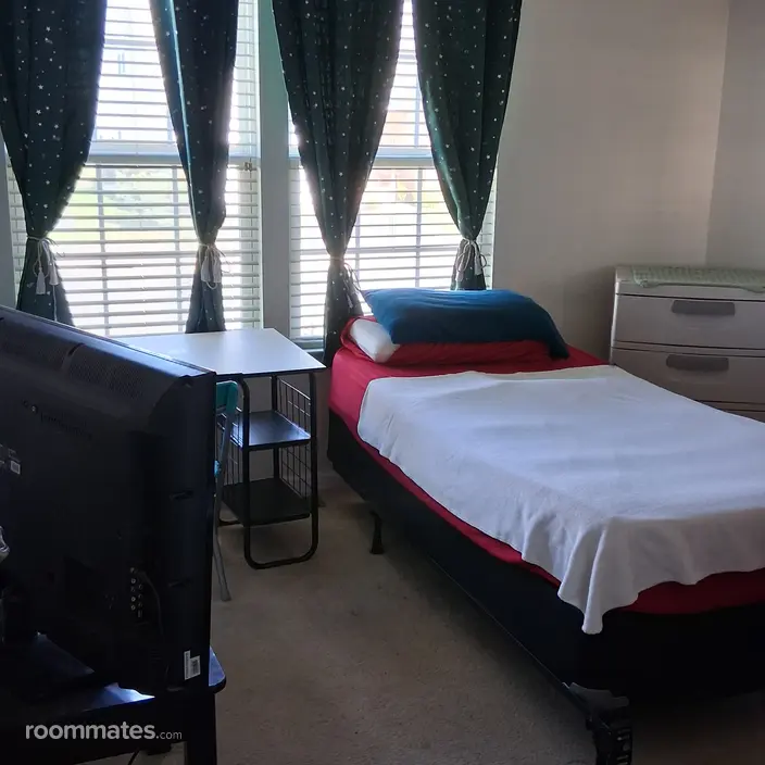 Room for rent in Smyrna, DE $800, house