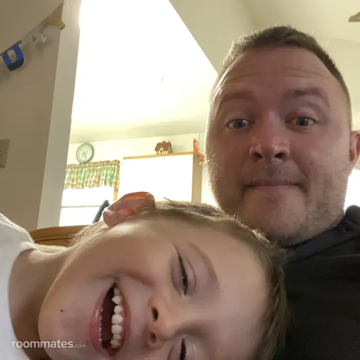 Roommate looking Suffolk, VA, $600