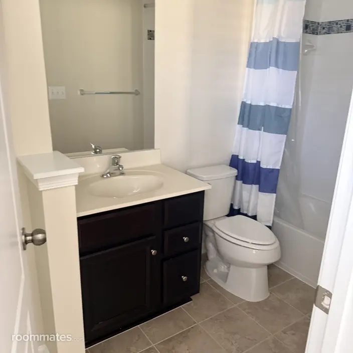 Room for rent in Oxon Hill, MD $1200, townhouse