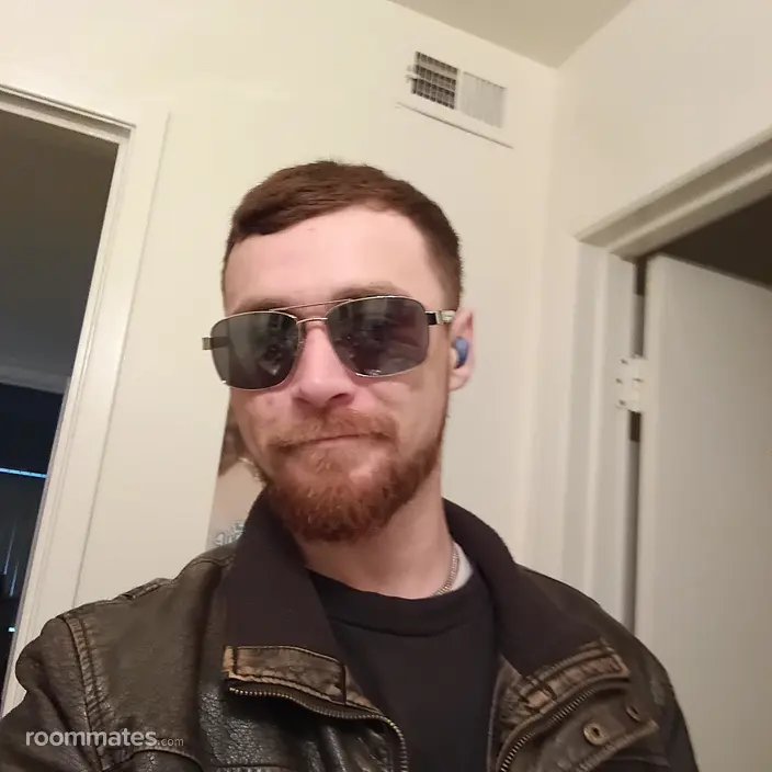 Roommate looking Yuba City, CA, $800