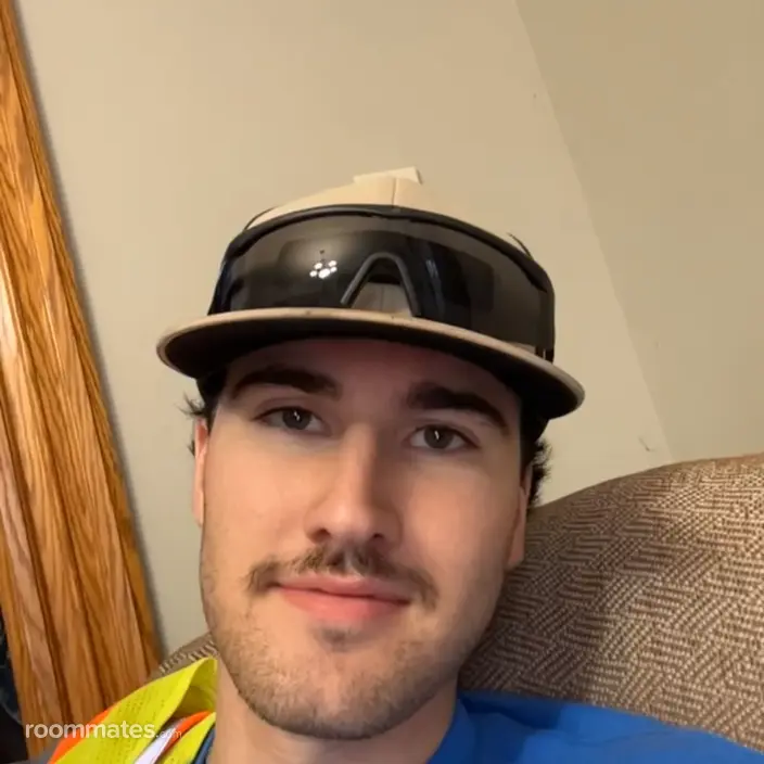 Roommate looking Shakopee, MN, $1200