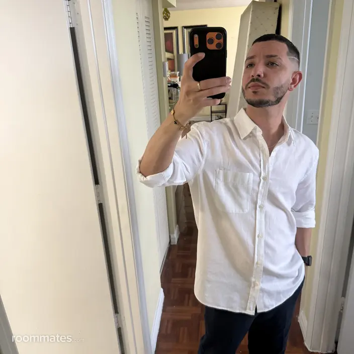 Roommate looking Miami, FL, $1000