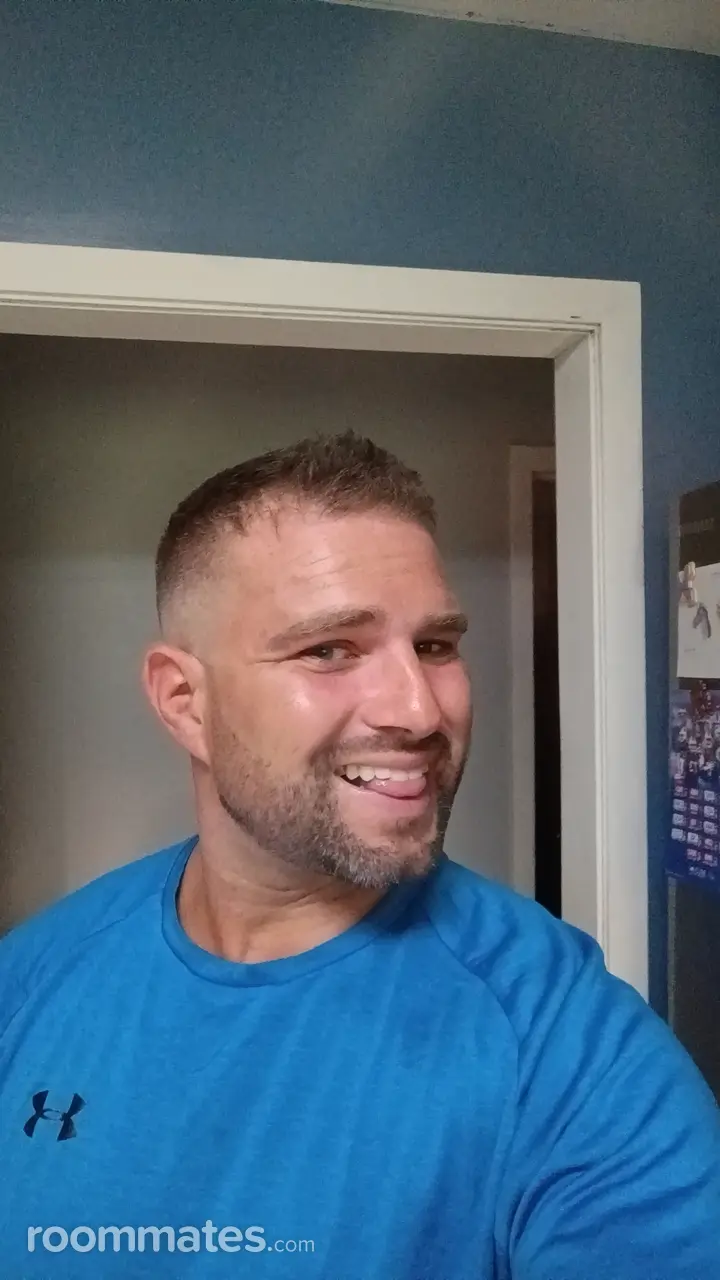 Profile photo 4 of 4