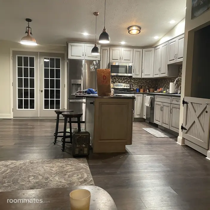 Room for rent in Liberty Township, OH $1000, house