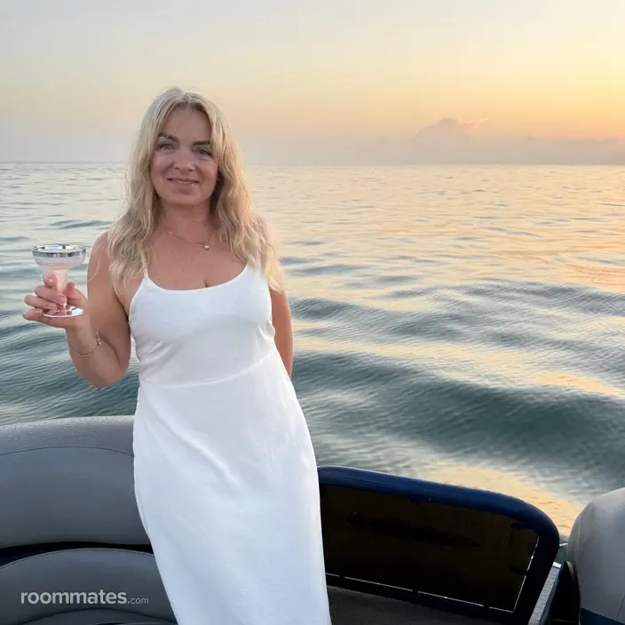 Roommate looking Venice, FL, $800