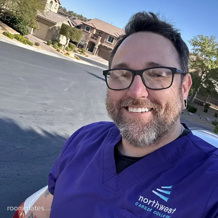 Roommate looking Las Vegas, NV, $600