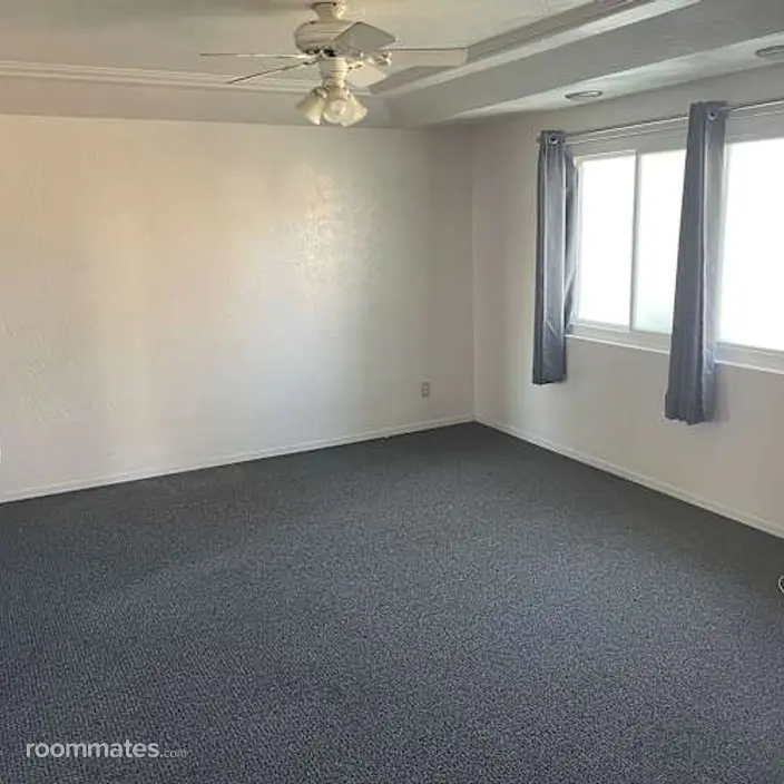 Room for rent in San Diego, CA $1400, house