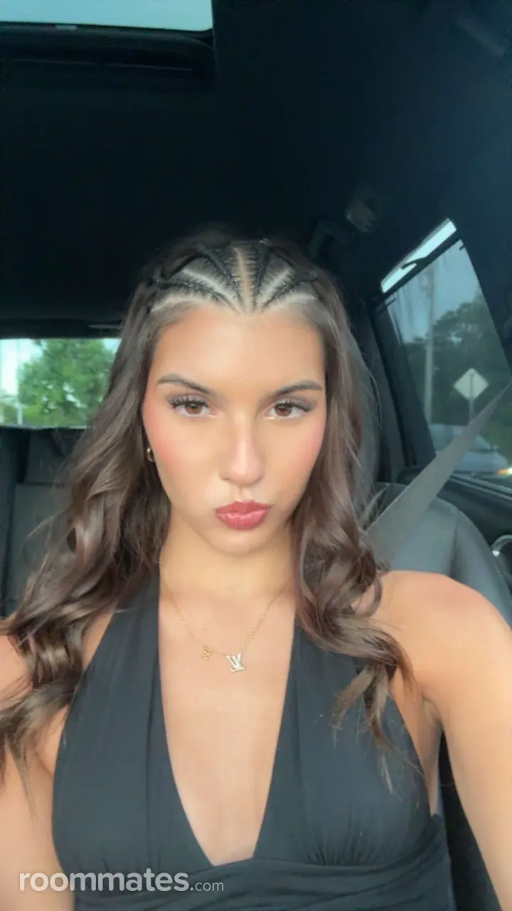 Profile photo 3 of 7