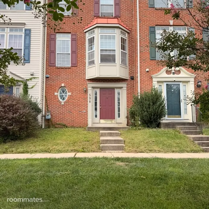Room for rent in Frederick, MD $1100, townhouse