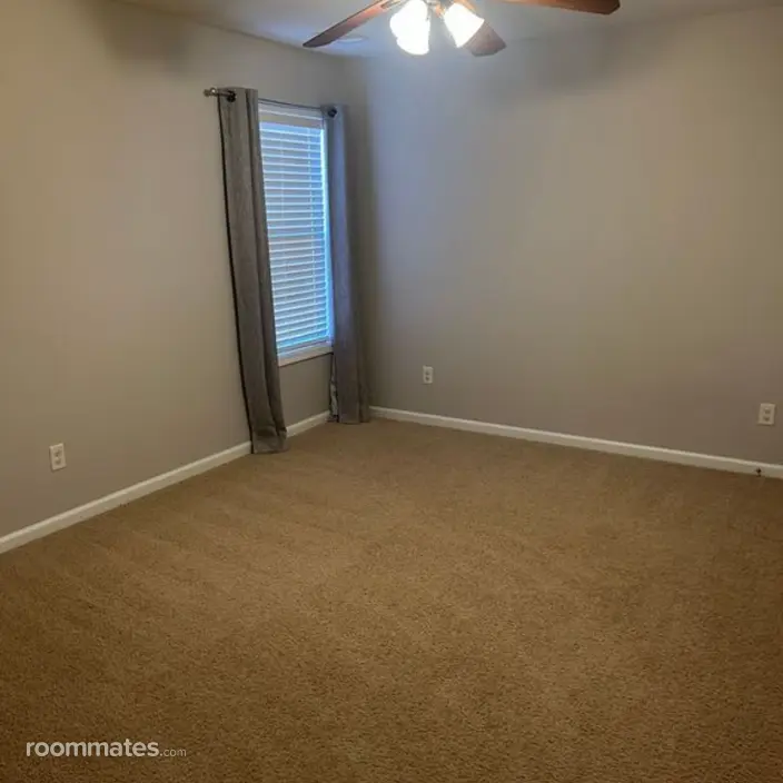 Room for rent in Simpsonville, SC $850, house