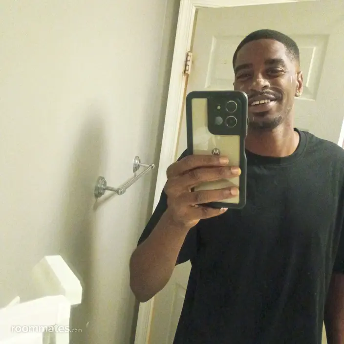 Roommate looking Newport News City, VA, $1000