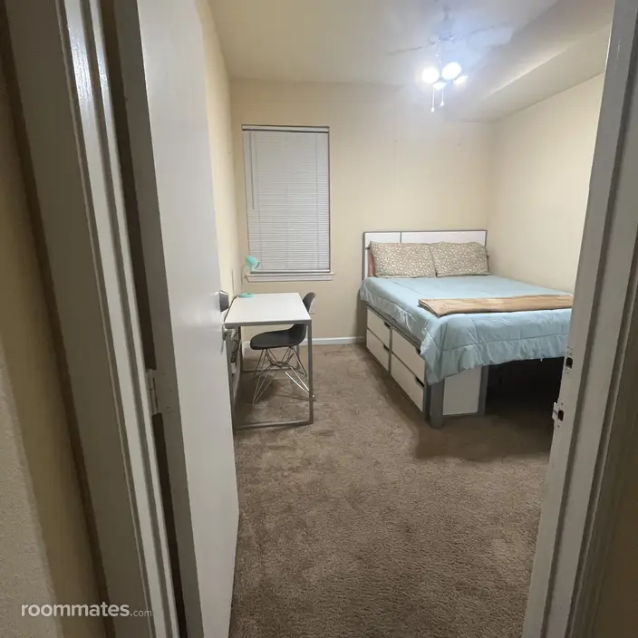 Room for rent in Fresno, CA $695, apartment