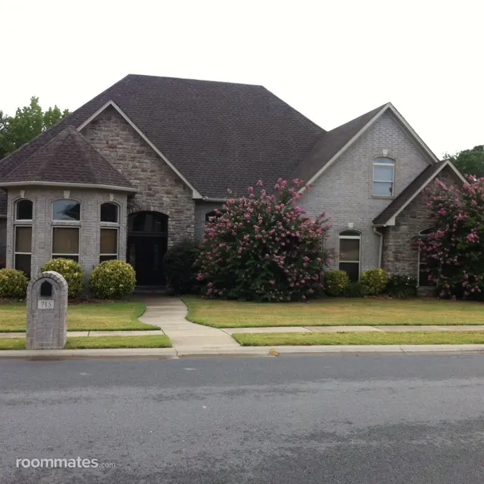 Room for rent in Bryant, AR $700, house