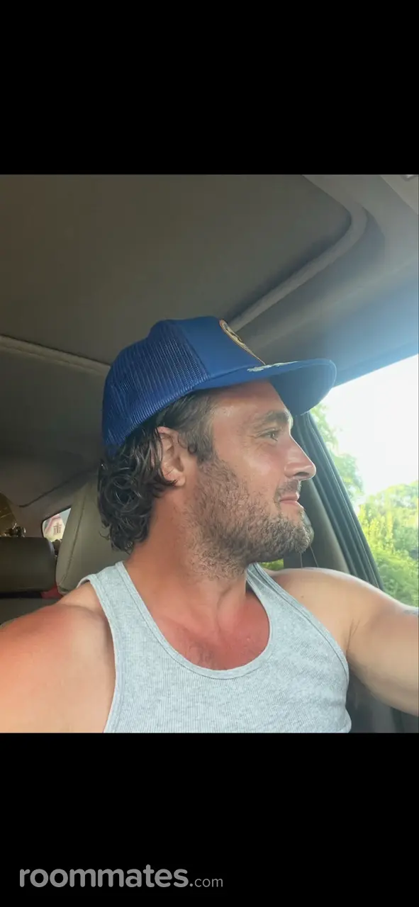 Profile photo 4 of 5