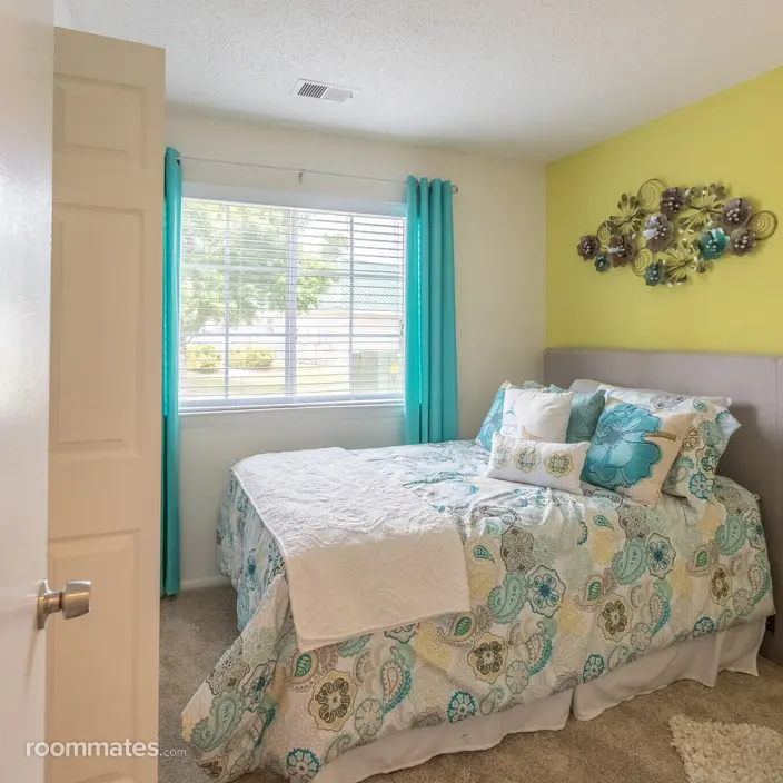 Room for rent in Chesapeake, VA $900, house