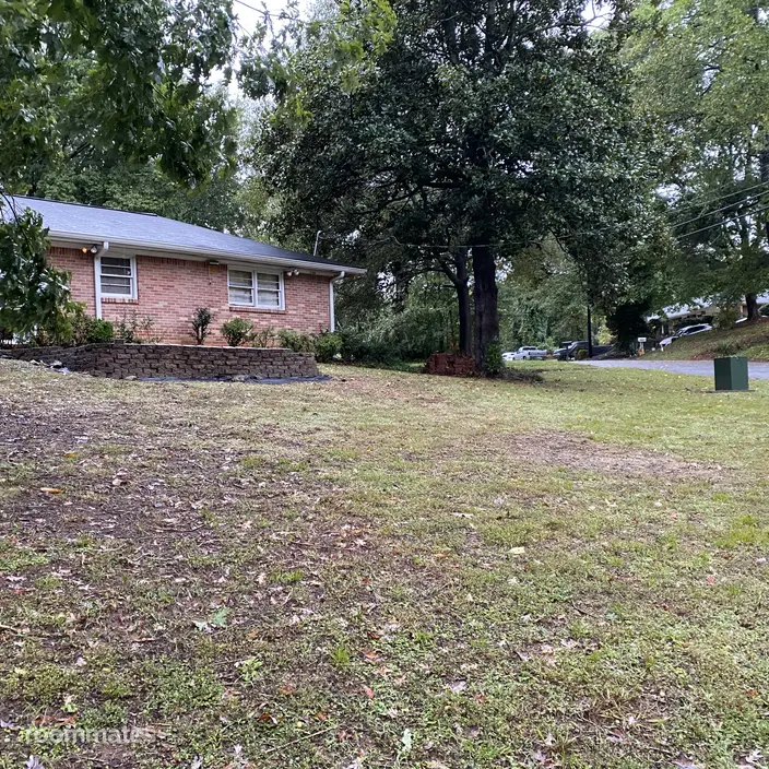 Room for rent in Atlanta, GA $1000, house